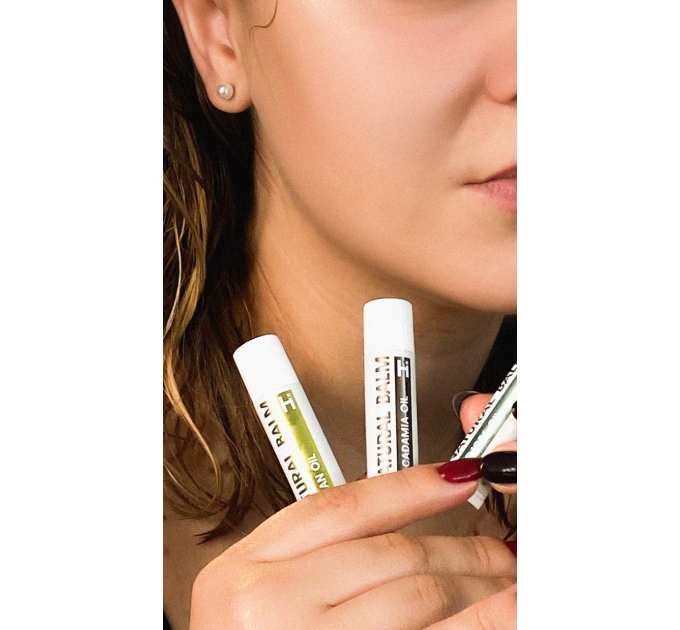 Зволожуючий бальзам для губ з олією жожоба Hillary Natural Jojoba Lip Balm, 5 г