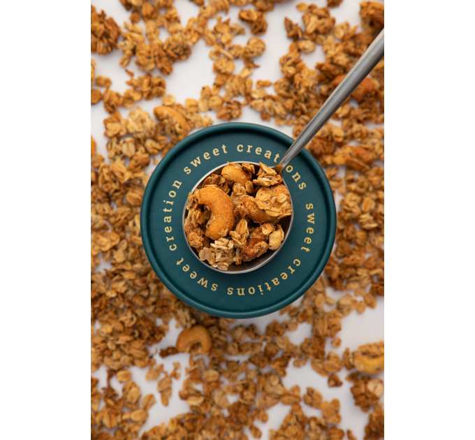 Набір граноли Almond, Nuts’ Trio 2 кг & Sweet Cashew 500г у подарунок Gregory Mill